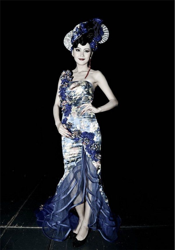 美容美发化(huà)妆比赛作品 美容(róng)美发(fā)化妆比赛(sài)作(zuò)品